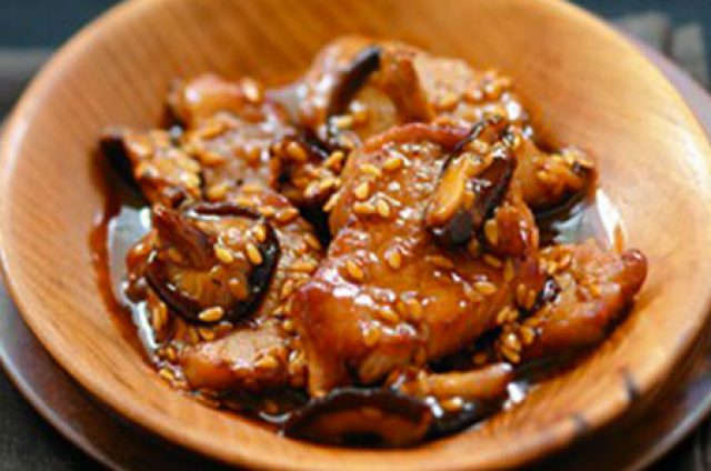 Fricassée filet mignon de porc, shitakés au caramel de soja