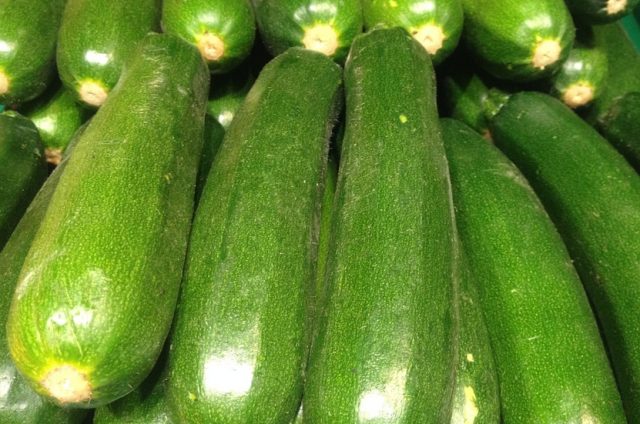 Chips de courgettes au parmesan