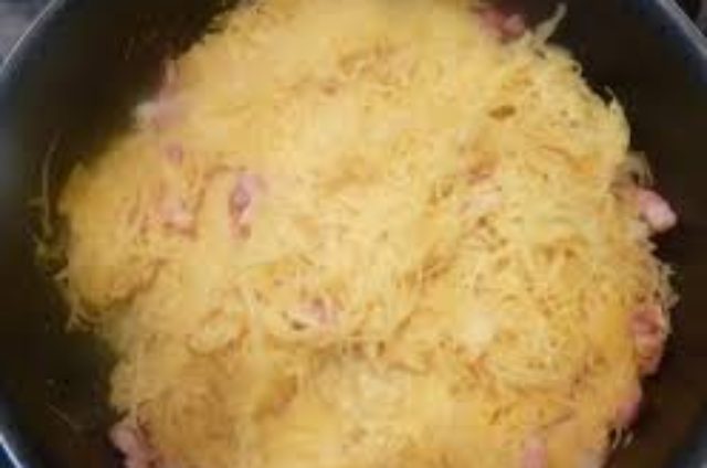 Courge spaghetti à la crème et aux lardons ou comment faire manger des légumes aux enfants!