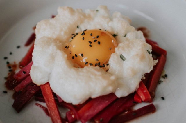 Oeuf nuage et pickles d’automne